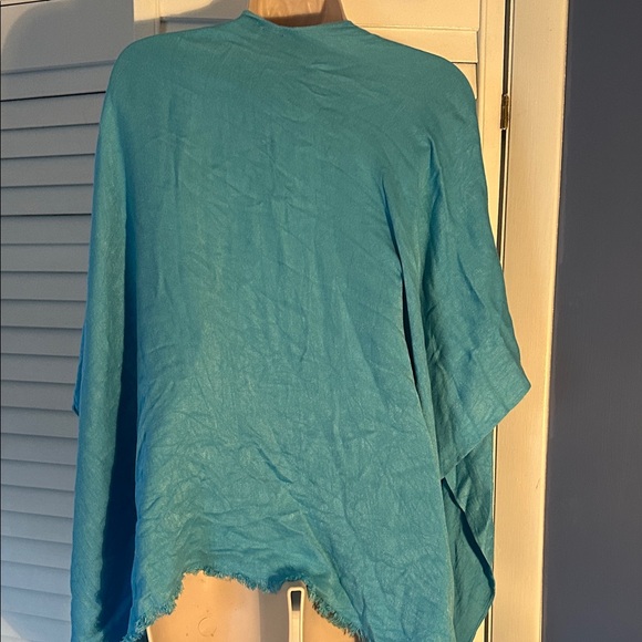 Blue Open Front Kimono - Picture 3 of 3